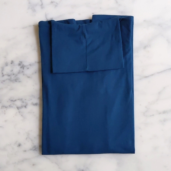 NWOT. H&M Cotton Modal Spandex Pretty Blue Long Sleeve Turtleneck Long Top. - Picture 1 of 3